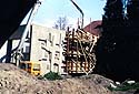 Herstellung des Beton-Reliefs an der Festhalle