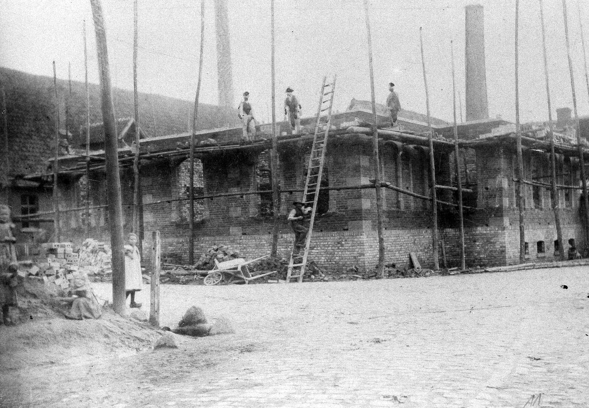 Die Baustelle des Wohnhauses der Familie Roberg