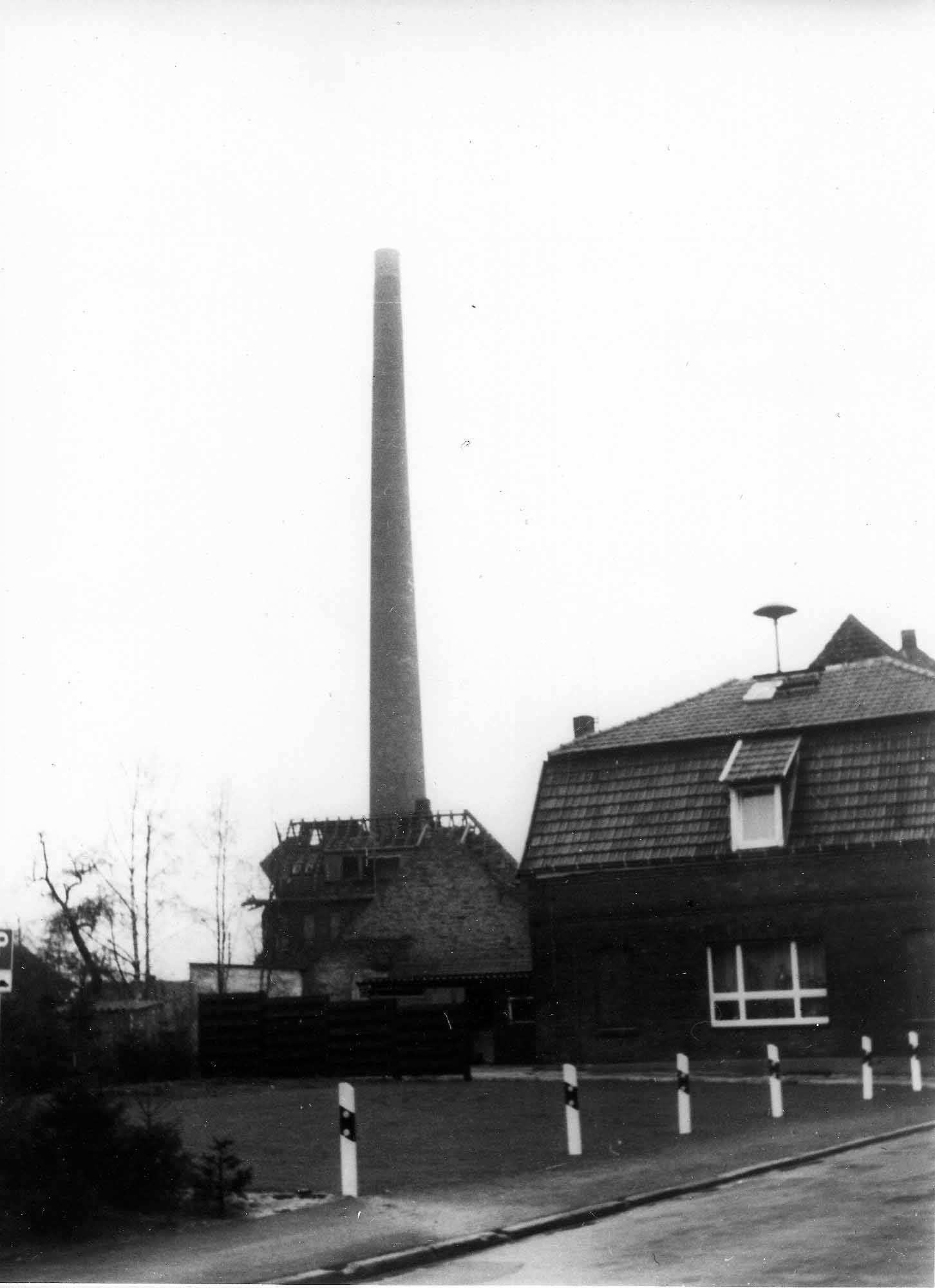 Nordstraße mit Teilen der Molkerei (im Abbruch)