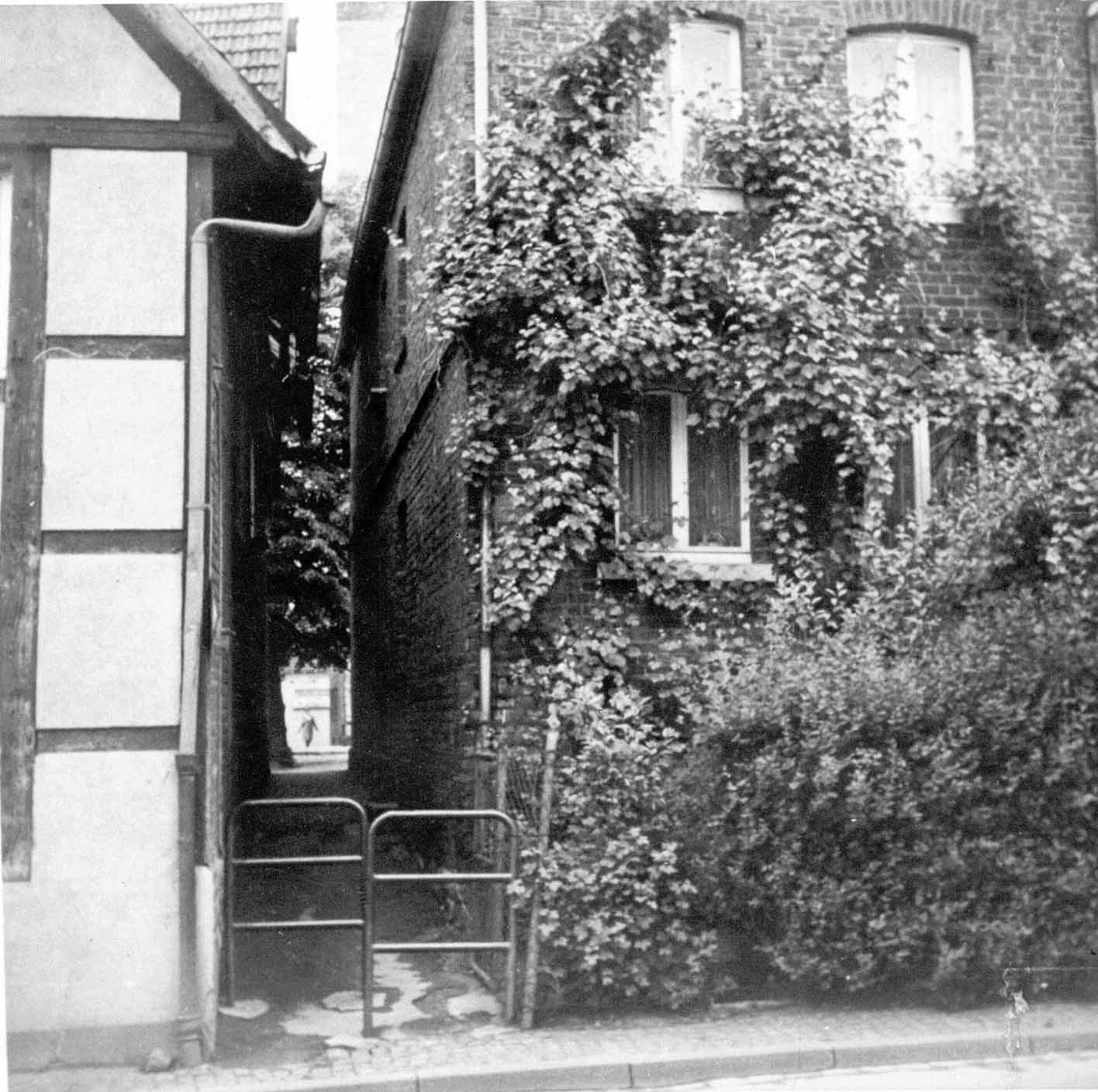 Gasse von der Vitusstraße zum Kirchplatz 