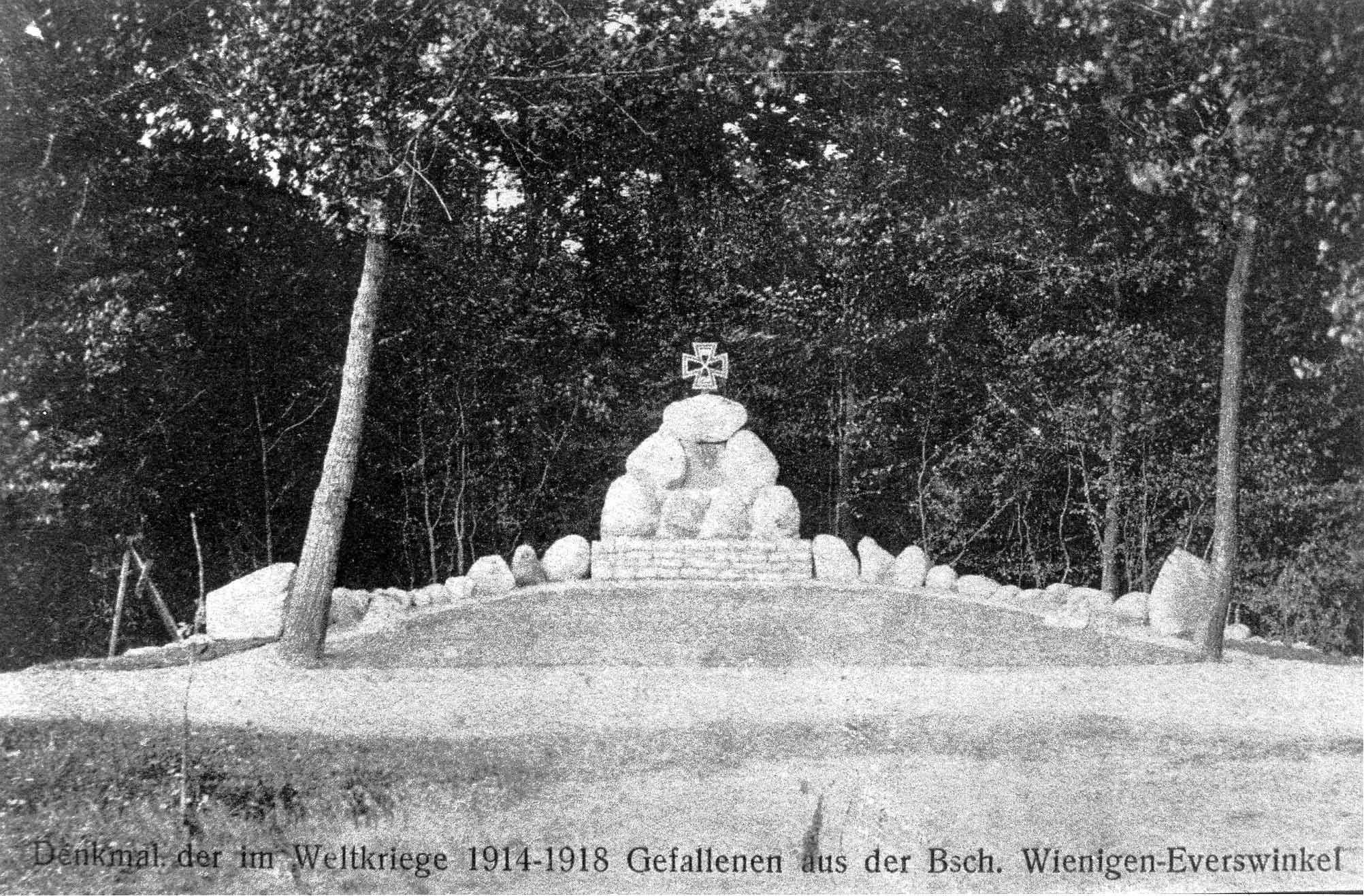 Das Gefallenen-Ehrenmal in der Bauerschaft Wieningen