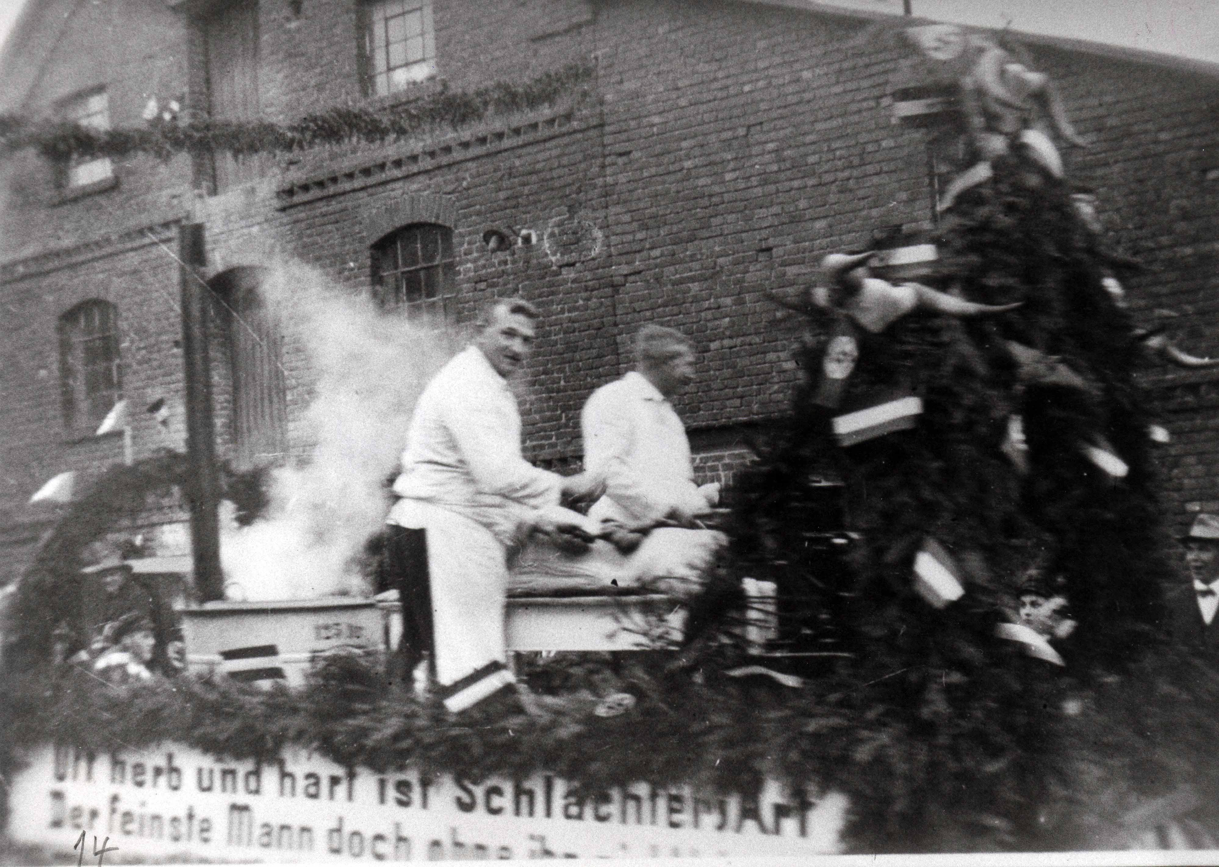 Handwerkerumzug, der Wagen der Metzger 