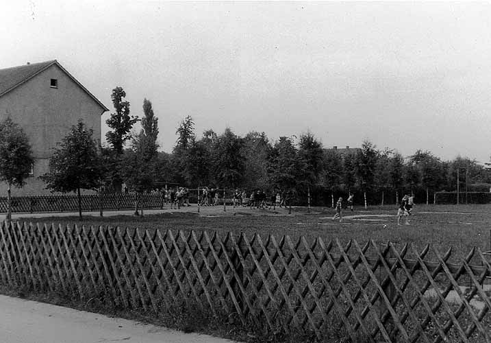 Der Schulhof an der Worthstraße