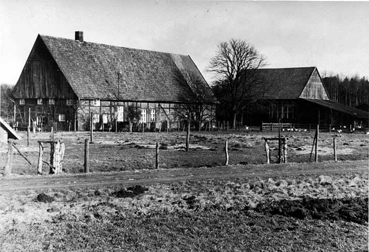 Hof der Familie Josef Leuer, später Josef Roberg, Wieningen 21 