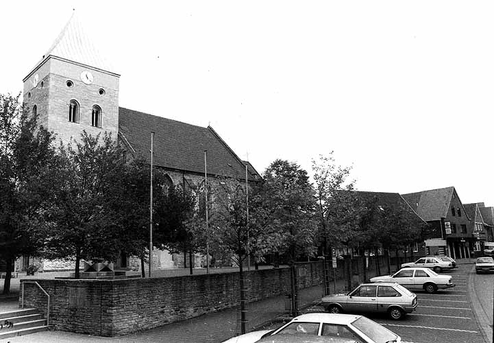 Vitusstraße und Kirchplatz