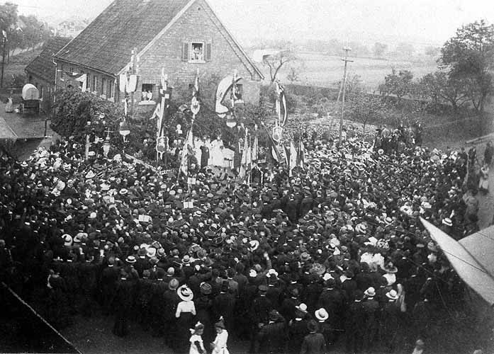 Fahnenweihe des Kriegervereins