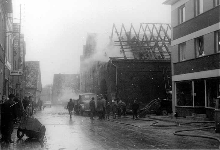 Vitusstraße 9 / Brand der Scheune Raumberg 