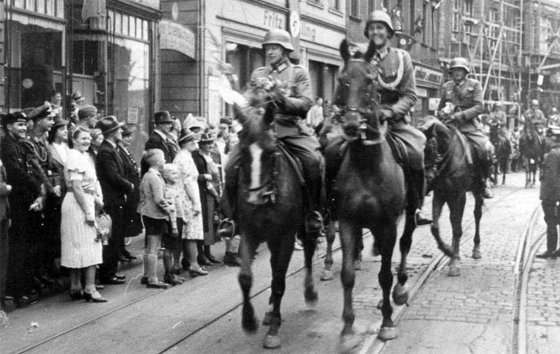 Berittene Soldaten in Hamm