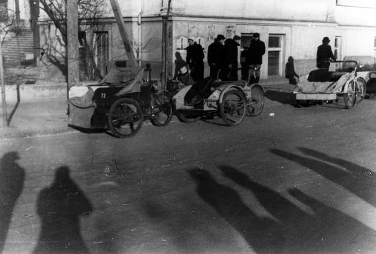 Fahrradrikschas in Warschau am Dreikaizplatz