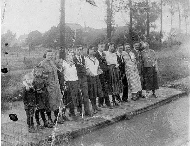 An der Marktplackenkuhle / Familientreffen der Familie Lepper